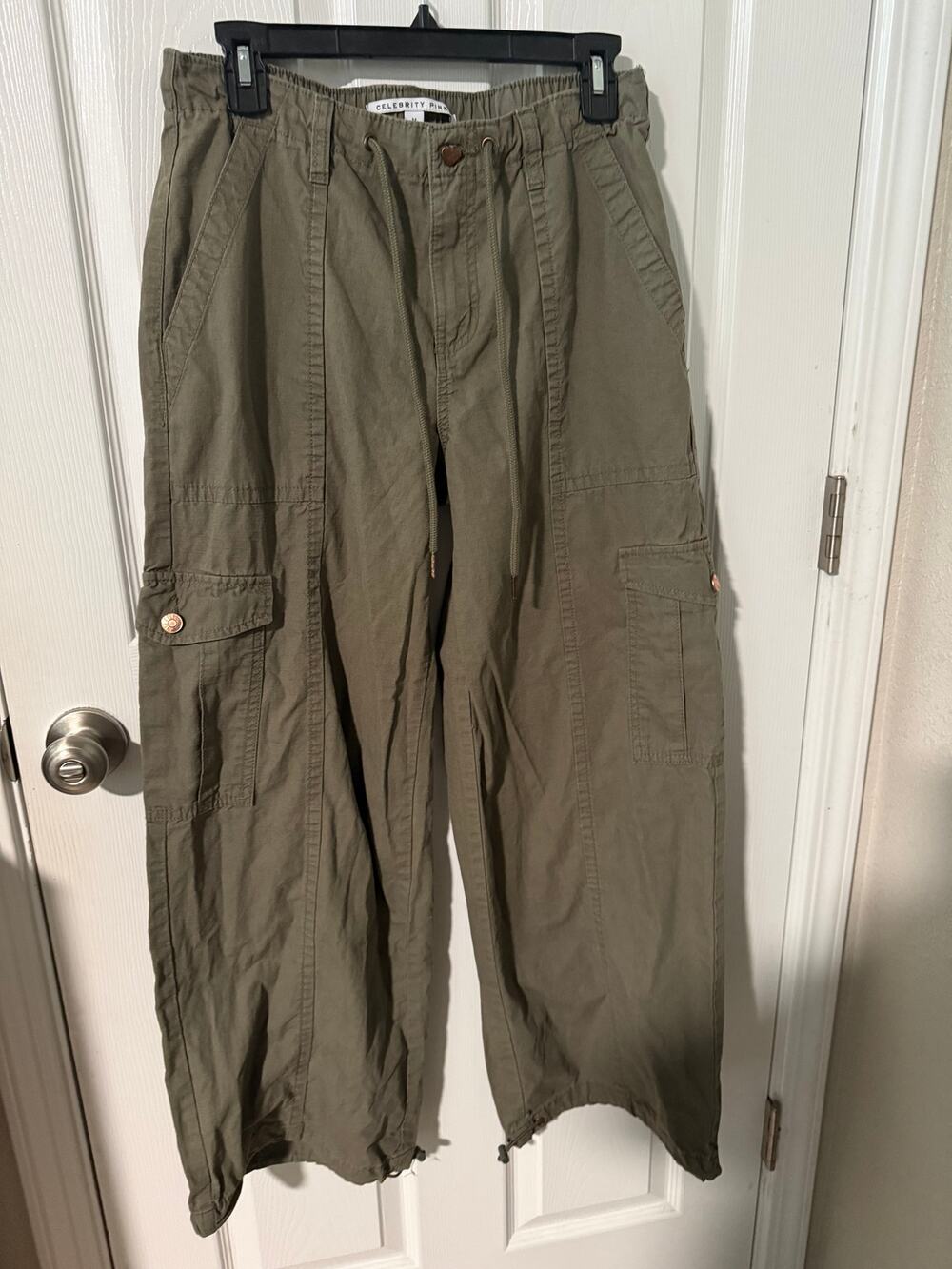 Celebrity Pink Women's Cargo Pants Olive Green Size Medium